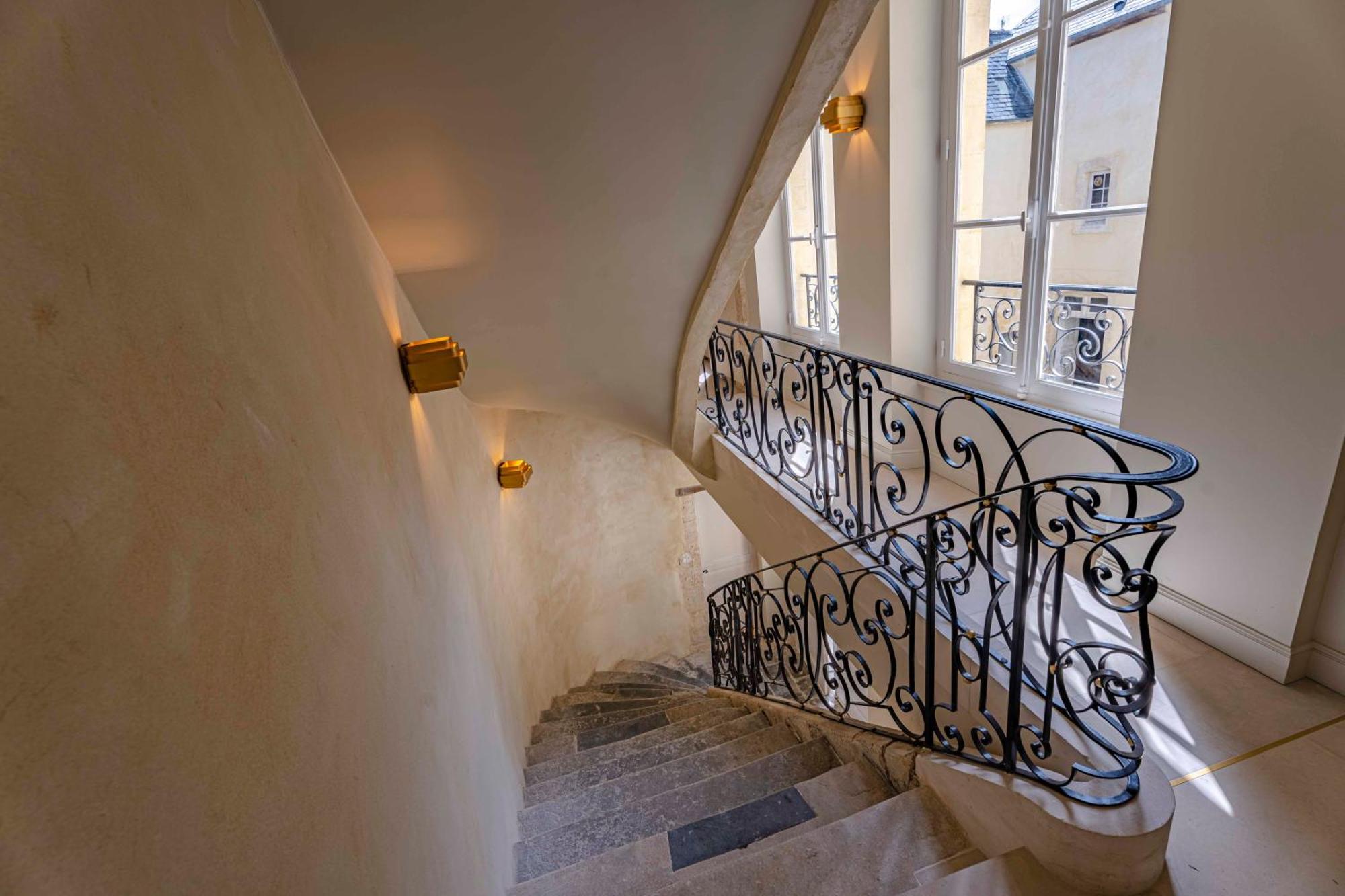 Villa Bayeux, Normandy, Private Mansion, 17th-18th Century, In The Bayeux