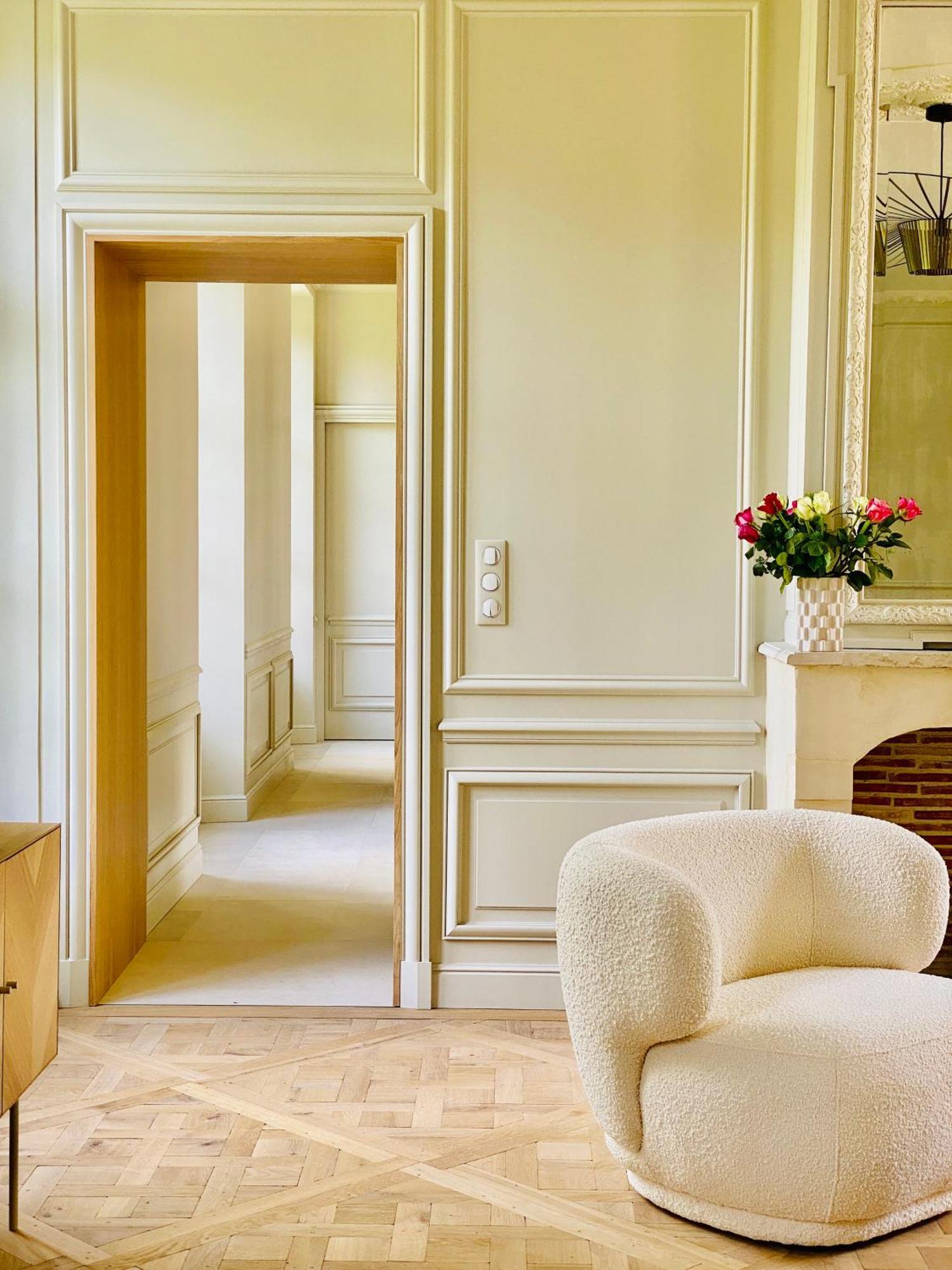 Villa Bayeux, Normandy, Private Mansion, 17th-18th Century, In The
